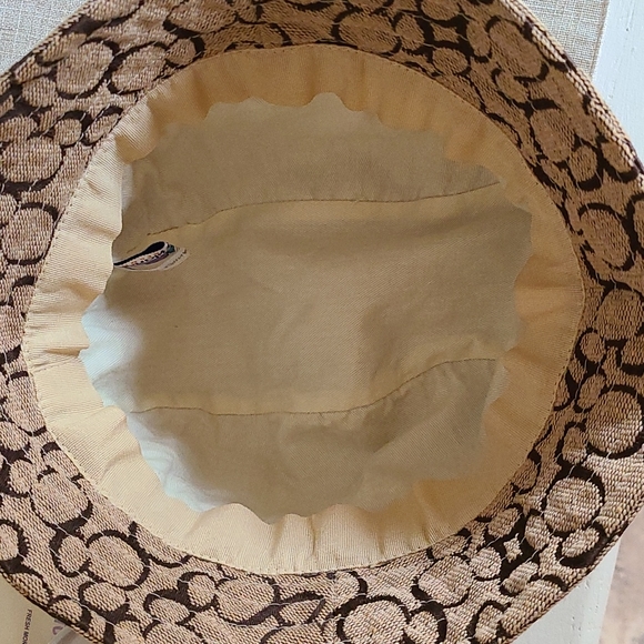 Disney Mickey Mouse Bucket Hat - Picture 3 of 6